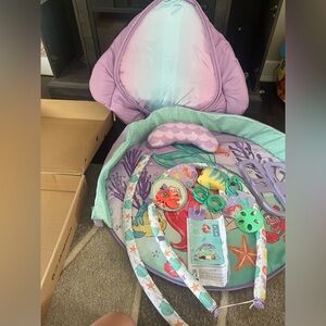 Bright Starts Disney Baby The Little Mermaid Twinkle Trove Light-Up Music Mat